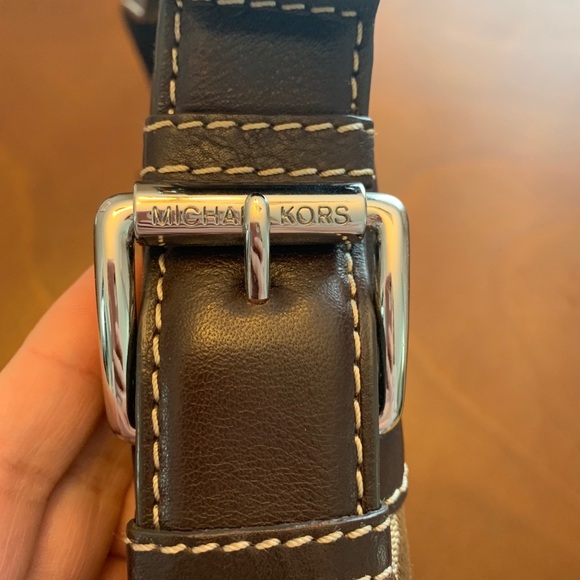 Authentic Michael Kors Signature Logo Hobo Bag - Picture 3 of 6